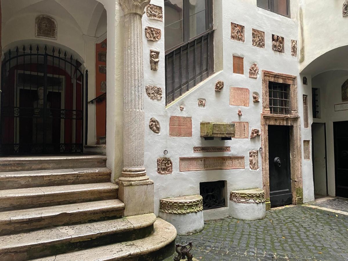 Rome Center, Luxury & History In Via Monserrato Bagian luar foto