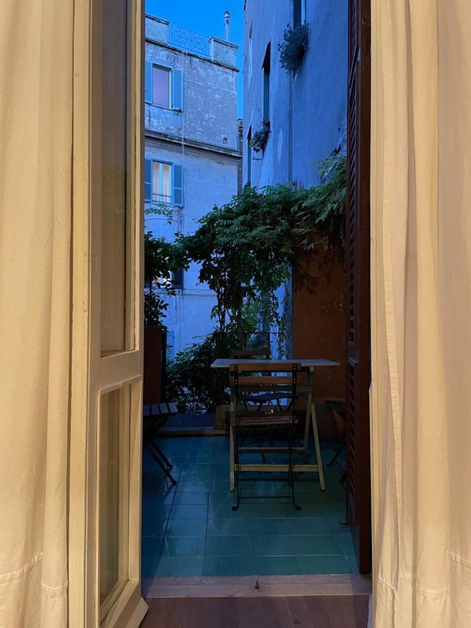 Rome Center, Luxury & History In Via Monserrato Bagian luar foto