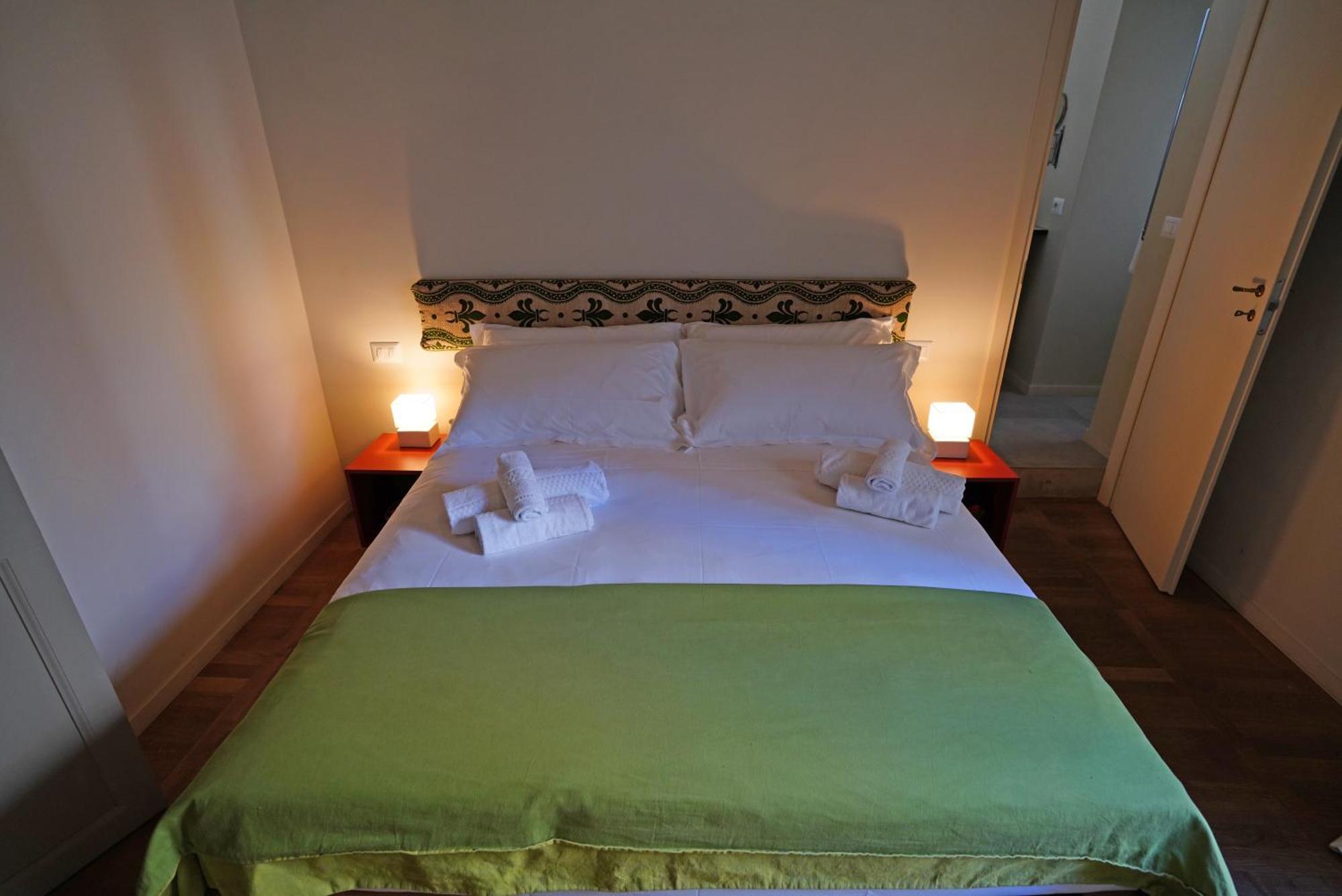 Rome Center, Luxury & History In Via Monserrato Bagian luar foto